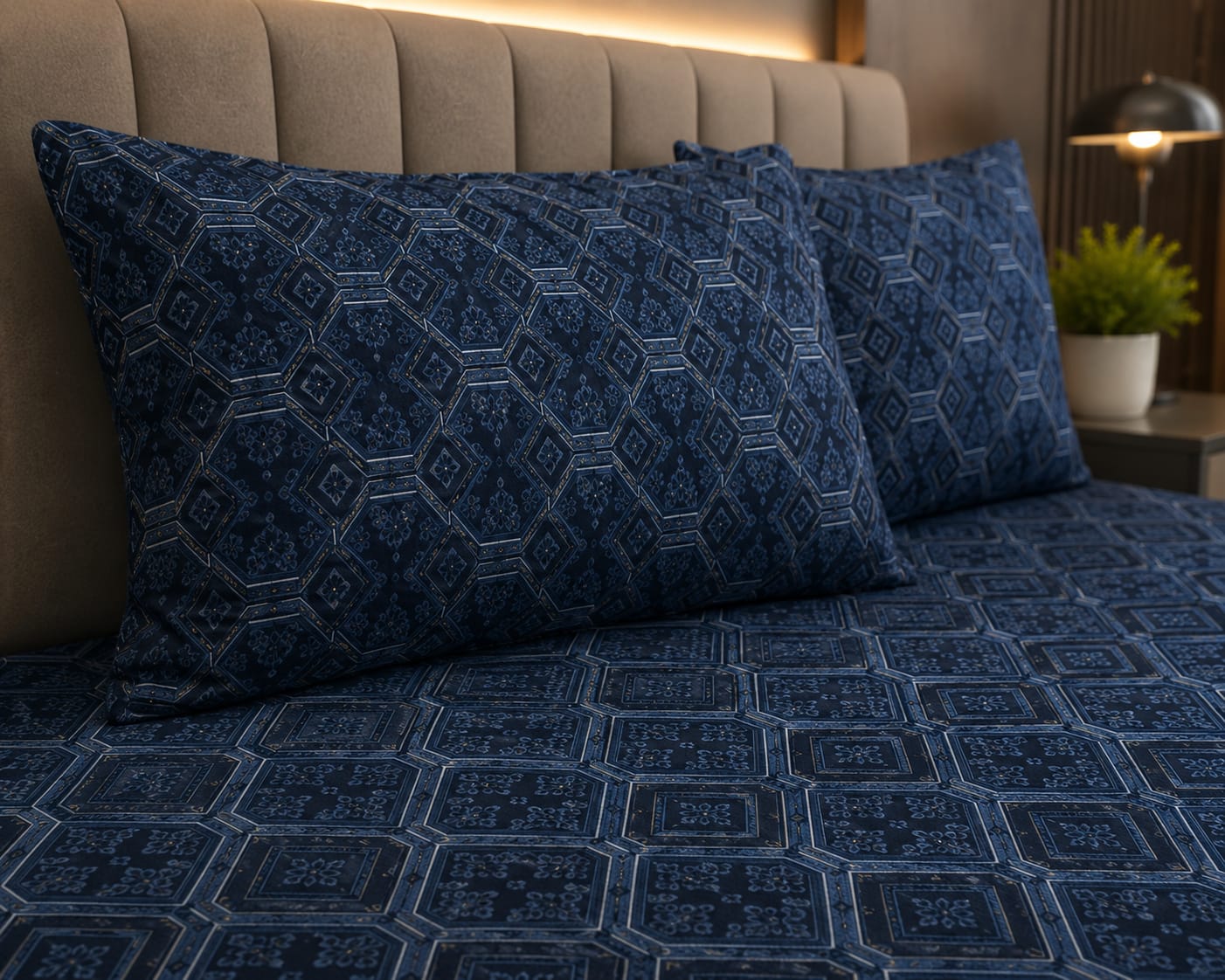 Dark and silk - Midnight Hexa Royale Premium Bedsheet Set -100% Cotton