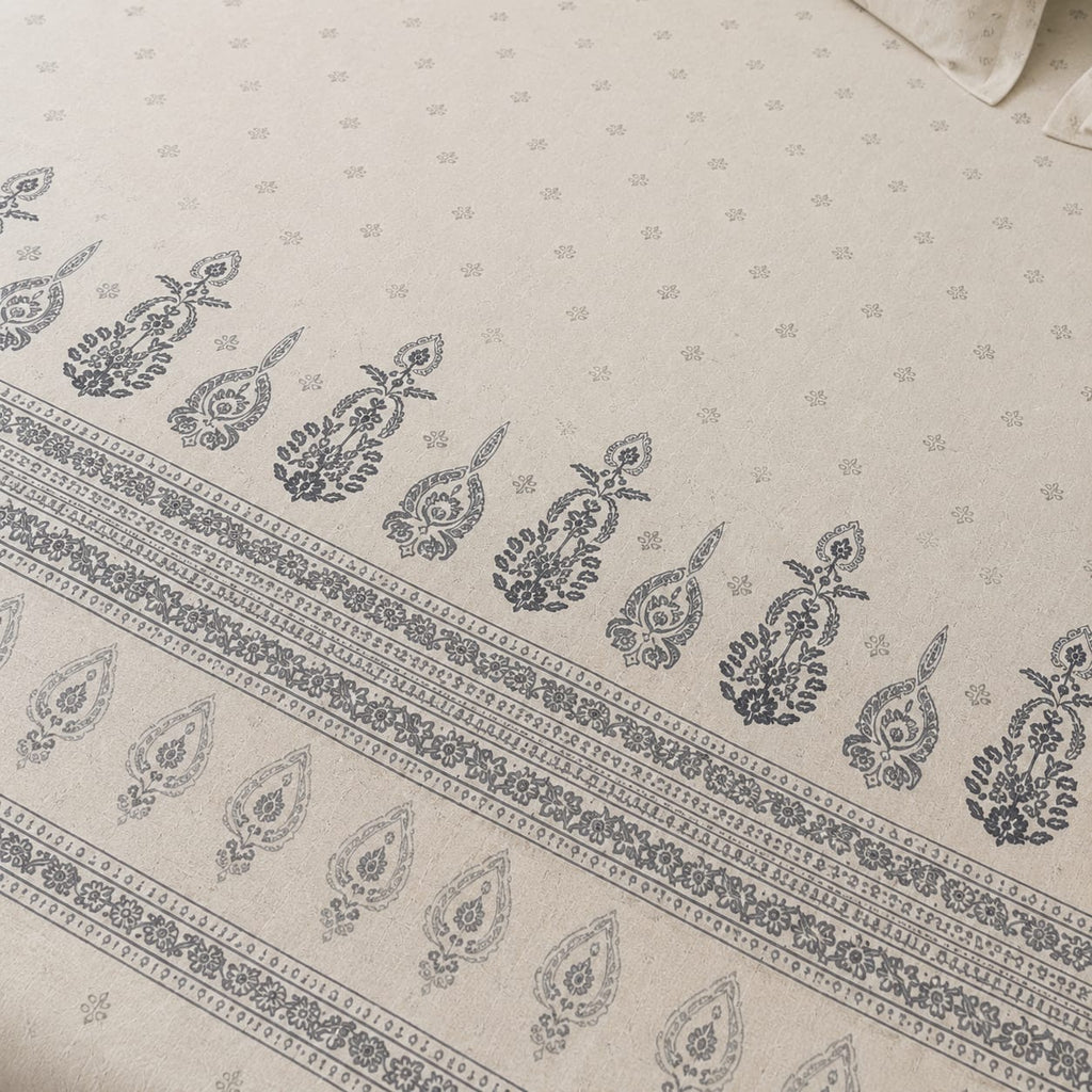 Dhurandhar Jaipur Heritage Ivory Paisley Border 100% Cotton Bedsheet – Ivory Grey”